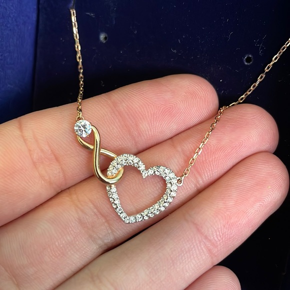 Swarovski heart infinity necklace - Picture 4 of 5